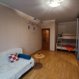 Продажа 1-комн квартиры на вторичном рынке б-р Генерала Карбышева,  д. 14