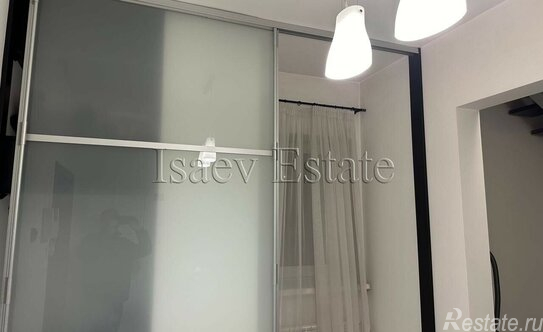 Продажа 6-комн квартиры на вторичном рынке Родионовская улица,  д. 17