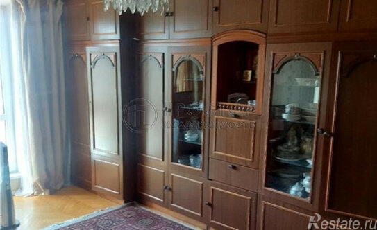 Продажа 2-комн квартиры на вторичном рынке улица Ивана Бабушкина,  д. 3