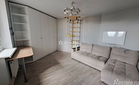 Продажа 2-комн квартиры на вторичном рынке Бугры, ул Школьная,  д. 11,  к. 2