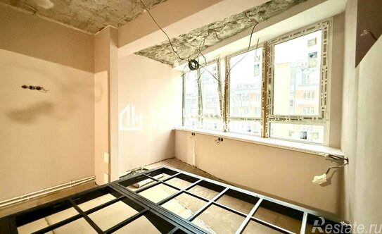 Продажа 1-комн квартиры на вторичном рынке Большеохтинский пр-кт,  д. 15 к3