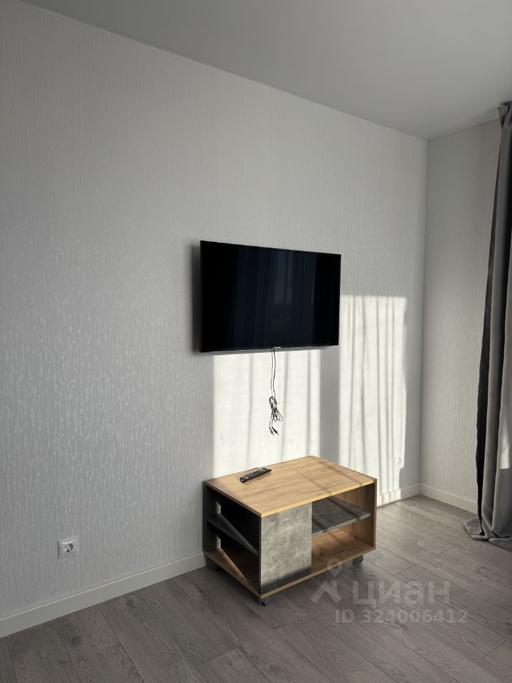 Аренда 2-комн квартиры на вторичном рынке улица Анны Ахматовой, 11к3