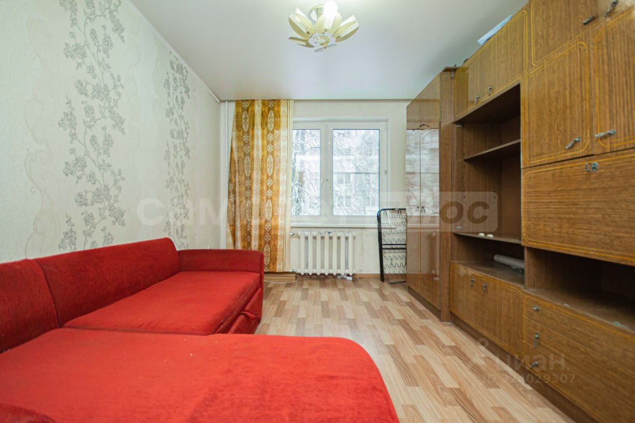 Продажа 2-комн квартиры на вторичном рынке пос. Молодежный, 11