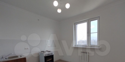 3-комн квартира ул Ереванская,  д. 8