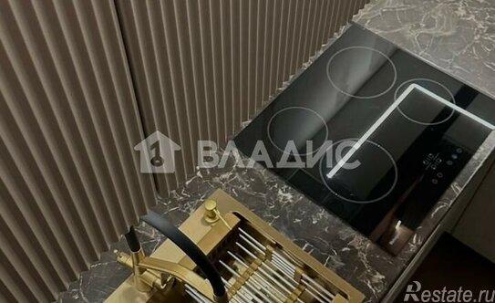 Продажа 3-комн квартиры на вторичном рынке проспект Крузенштерна,  д. 13 с1