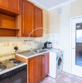 Продажа 1-комн квартиры на вторичном рынке ул Обручева,  д. 35,  к. 2