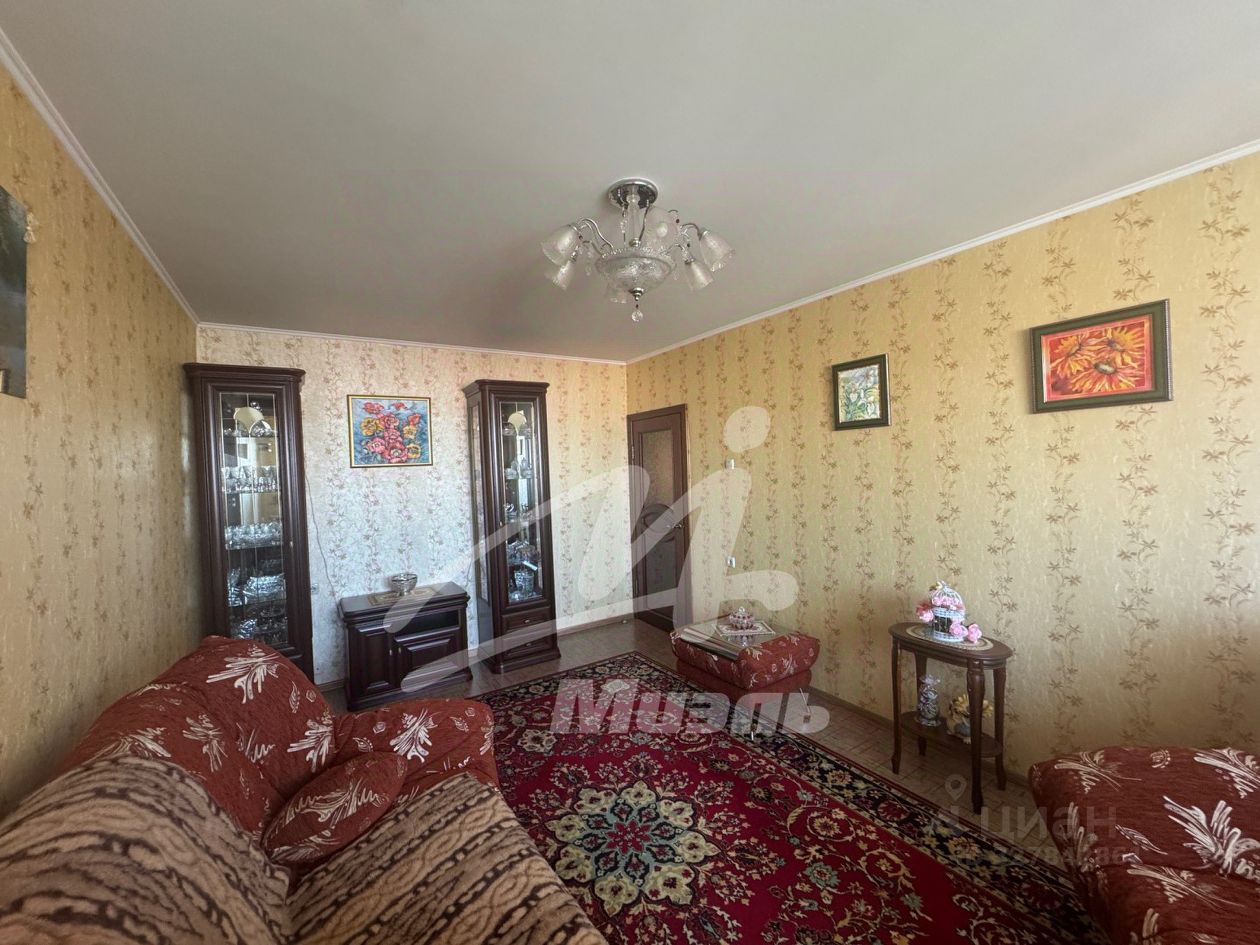 Продажа 3-комн квартиры на вторичном рынке Привольная улица, 13К1