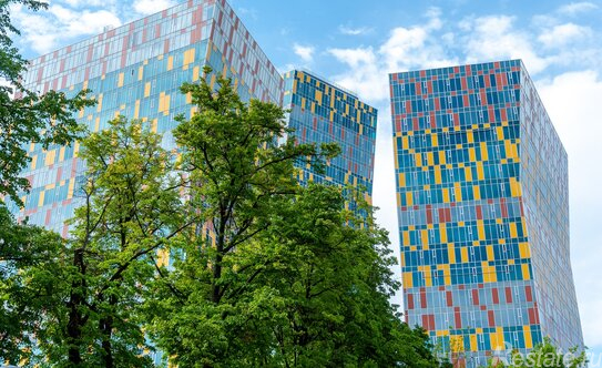 Продажа 4-комн квартиры на вторичном рынке Мытная ул,  д. 40 к1