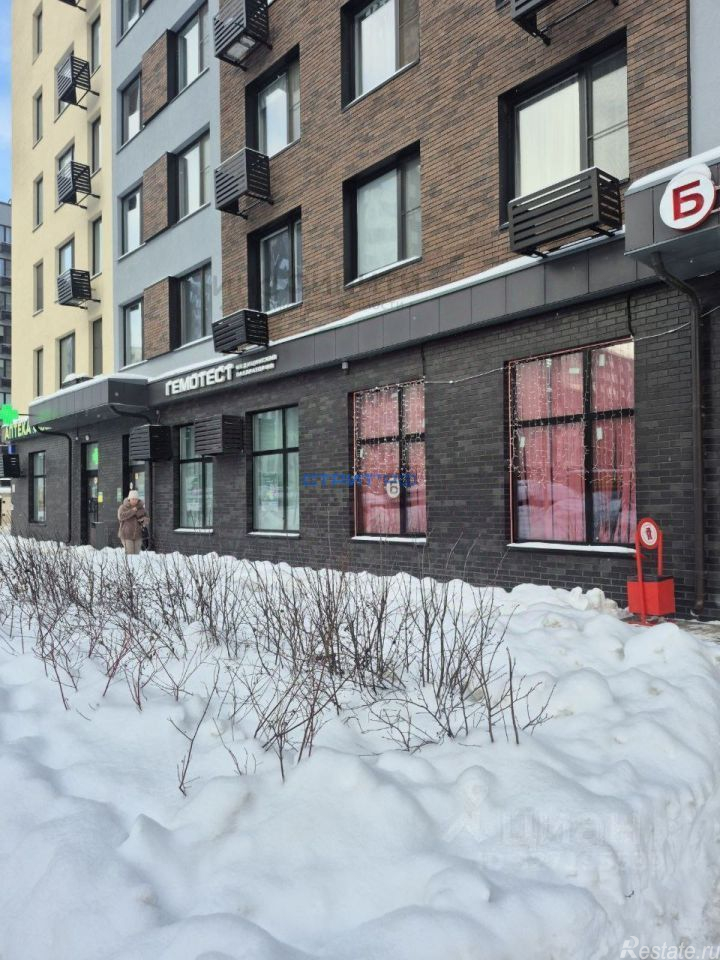Продажа торгового помещения пр-кт Магеллана,  д. 2