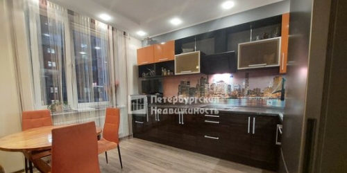 3-комн квартира ул Адмирала Коновалова,  д. 2-4