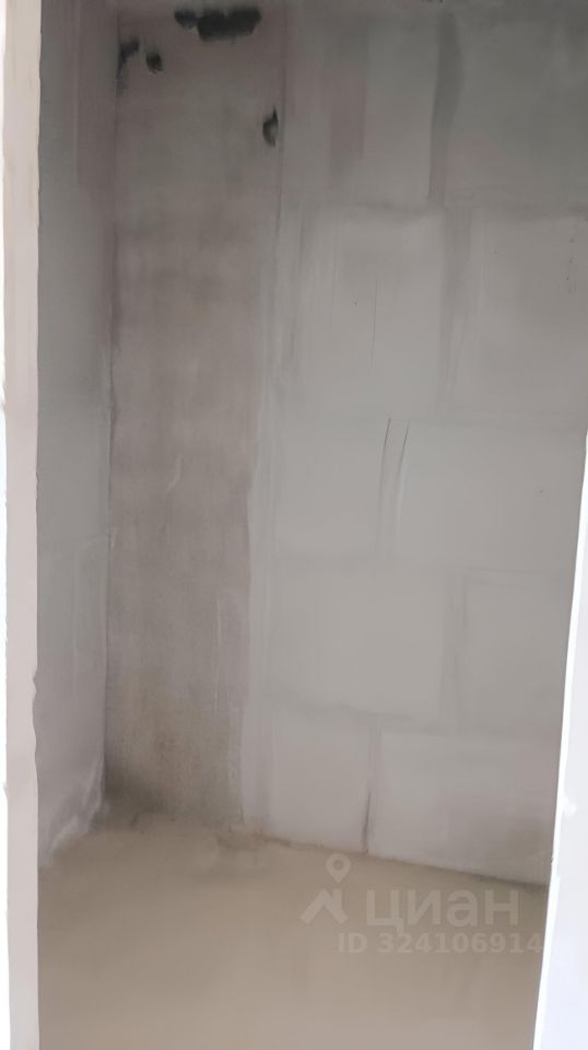 Продажа 1-комн квартиры на вторичном рынке Лобня, Кольцевая улица,  д. 12