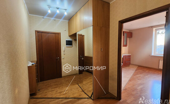 Продажа 3-комн квартиры на вторичном рынке Искровский пр-кт,  д. 22