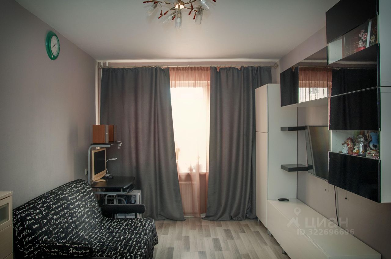 Продажа 2-комн квартиры на вторичном рынке проспект Наставников, 47К1