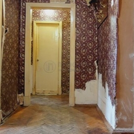 Продажа 2-комн квартиры на вторичном рынке улица Зорге,  д. 10 к2