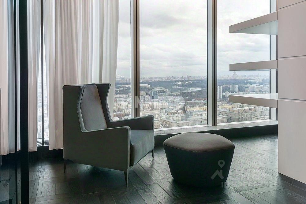 Продажа 4-комн квартиры на вторичном рынке набережная Пресненская, 6с2