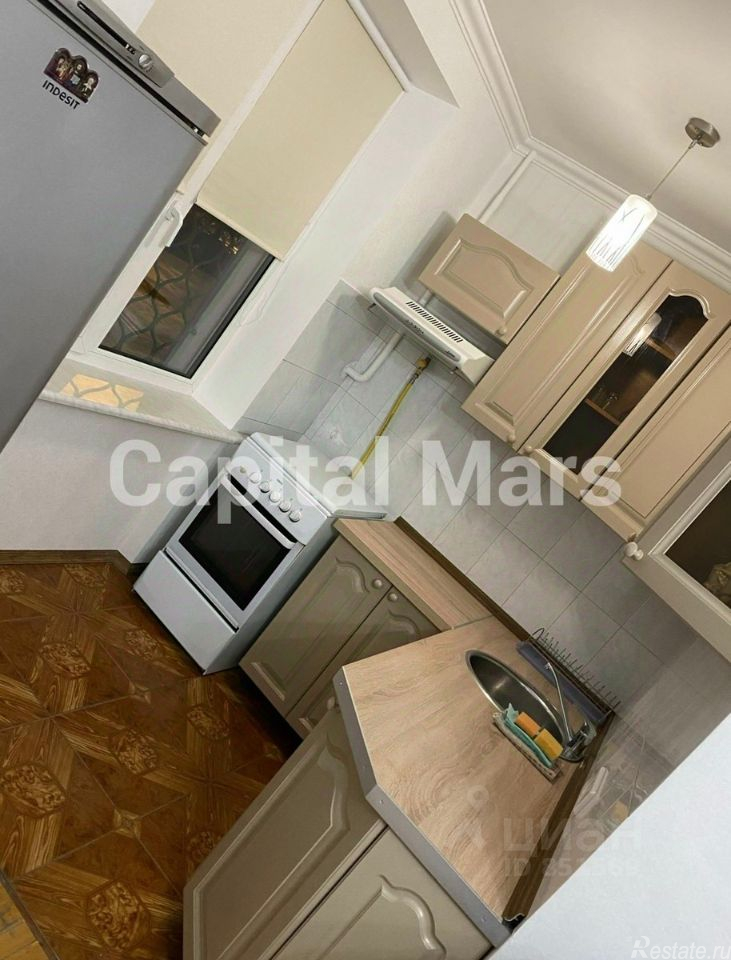 Аренда 3-комн квартиры на вторичном рынке Стрельбищенский пер,  д. 29А