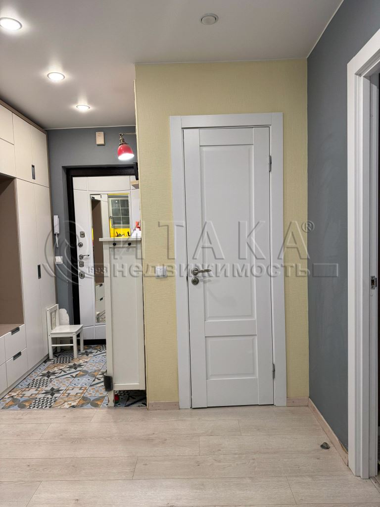 Продажа 3-комн квартиры на вторичном рынке Колпино, Павловская ул., д. 63, стр. 1