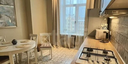 2-комн квартира Суворовский пр-кт,  д. 61