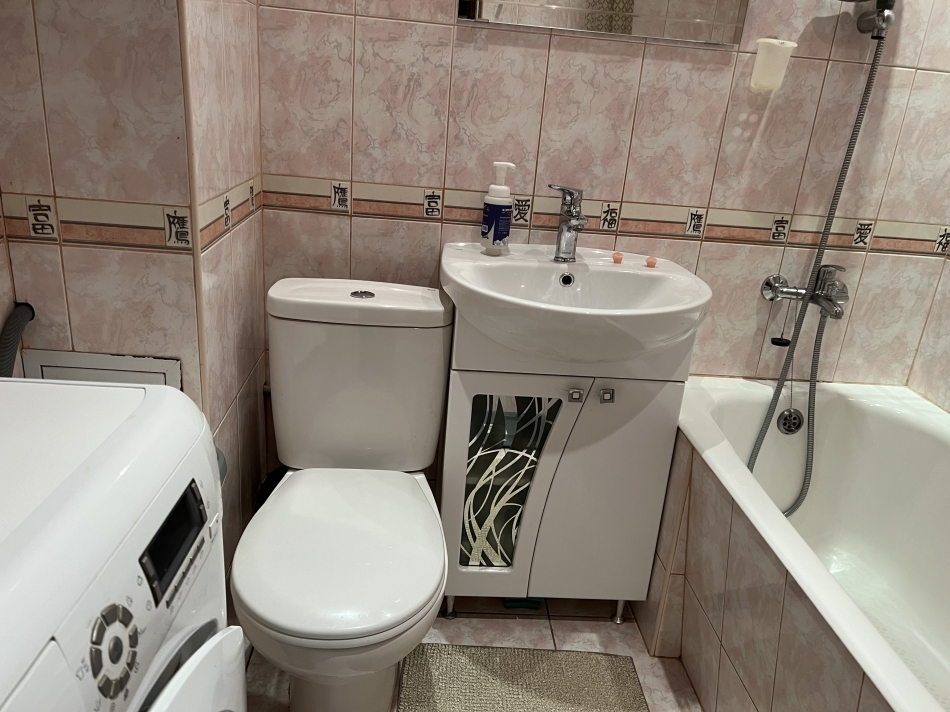 Продажа 1-комн квартиры на вторичном рынке Дедовск, улица Маршала Жукова, 3