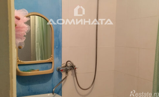 Продажа 4-комн квартиры на вторичном рынке Будапештская ул,  д. 10,  к. 2