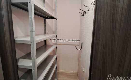 Продажа 2-комн квартиры на вторичном рынке Бугры, ул Школьная,  д. 11,  к. 2