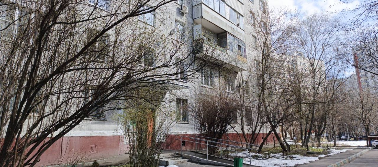 Продажа 1-комн квартиры на вторичном рынке Ясный проезд, 15