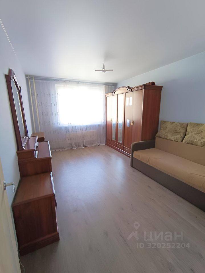 Продажа 2-комн квартиры на вторичном рынке Лопатино пгт, улица Сухановская, 16