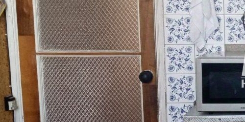 2-комн квартира пос. Понтонный, улица Александра Товпеко, 18