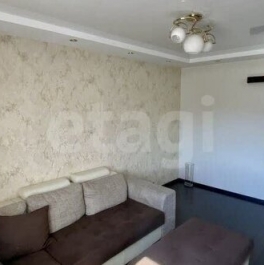 Продажа 2-комн квартиры на вторичном рынке улица Коммуны,  д. 30 к1