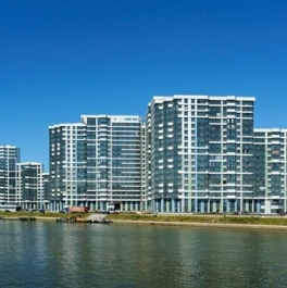 Продажа 3-комн квартиры на вторичном рынке Маршала Захарова ул,  д. 8