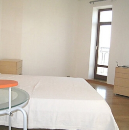 Аренда 3-комн квартиры на вторичном рынке Ростовский 7-й пер,  д. 11