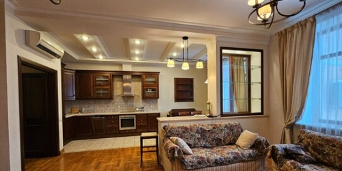 3-комн квартира улица Врубеля,  д. 8
