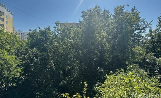 Продажа 3-комн квартиры на вторичном рынке Хуторская 1-я ул,  д. 4 к1