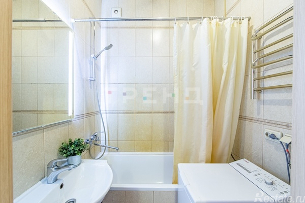 Продажа 2-комн квартиры на вторичном рынке Михайлова ул,  д. 10