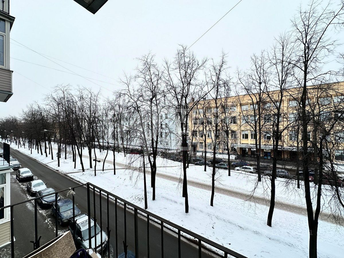 Продажа 3-комн квартиры на вторичном рынке Рижская улица, 2