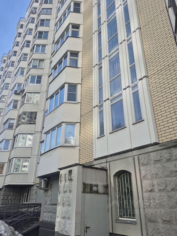 Продажа 1-комн квартиры на вторичном рынке улица Тихомирова, 12К1