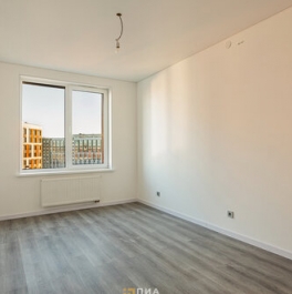 Продажа 1-комн квартиры на вторичном рынке наб Макарова,  д. 58,  к. 1