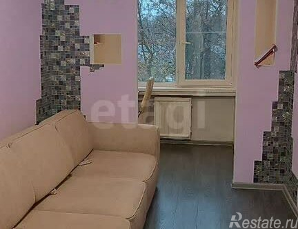 Продажа 3-комн квартиры на вторичном рынке улица Лётчика Пилютова,  д. 19