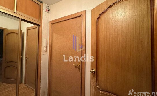 Продажа 1-комн квартиры на вторичном рынке Ореховый б-р,  д. 39 к2