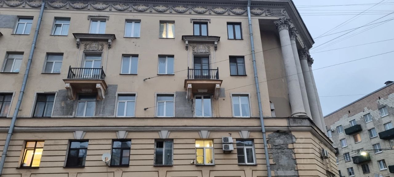 Продажа 3-комн квартиры на вторичном рынке Гаванская улица, 24