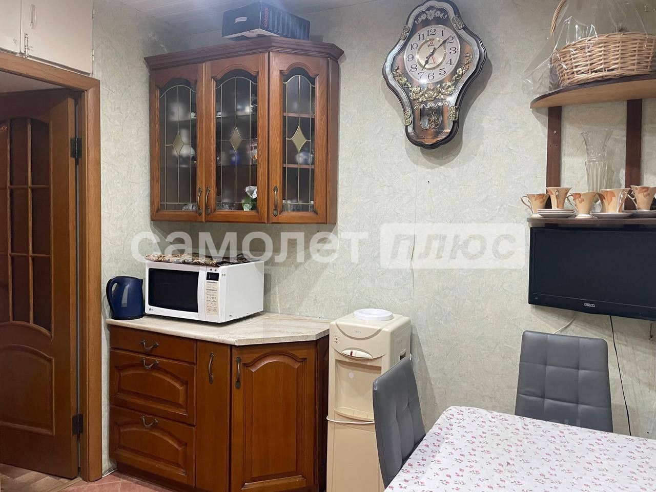 Аренда 3-комн квартиры на вторичном рынке Кировоградская улица, 44К1