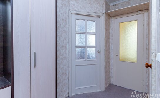 Продажа 1-комн квартиры на вторичном рынке Красное Село г, Освобождения ул,  д. 32