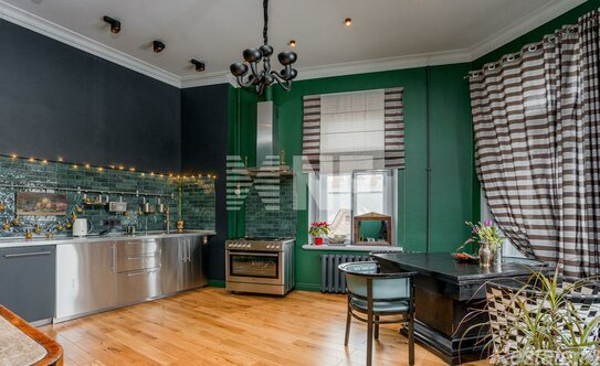 Продажа 4-комн квартиры на вторичном рынке Реки Мойки наб,  д. 112