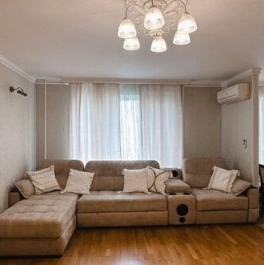 Аренда 3-комн квартиры на вторичном рынке улица Цюрупы,  д. 9