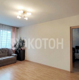 Продажа 3-комн квартиры на вторичном рынке Кузнецова пр-кт,  д. 25,  к. 1