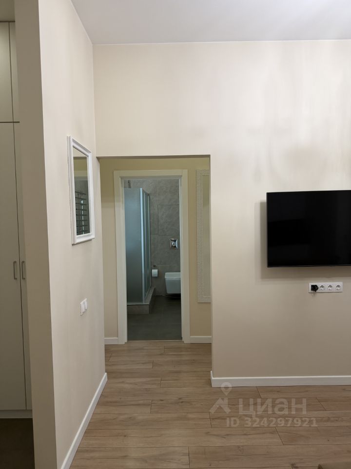 Аренда 2-комн квартиры на вторичном рынке Мантулинская улица, 9к3