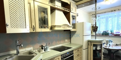 3-комн квартира Весёлая улица,  д. 35