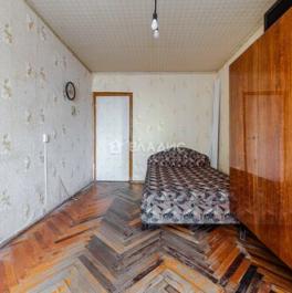 Продажа 3-комн квартиры на вторичном рынке Большевиков пр-кт,  д. 45