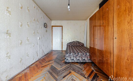 Продажа 3-комн квартиры на вторичном рынке Большевиков пр-кт,  д. 45