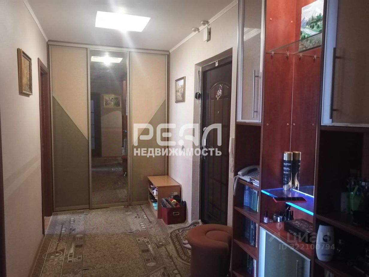 Продажа 3-комн квартиры на вторичном рынке Пулковская улица, 6к3